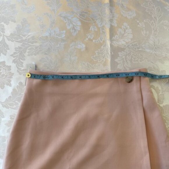 New Aritzia Pink Babaton wrap mini skirt size 2 - Picture 9 of 11